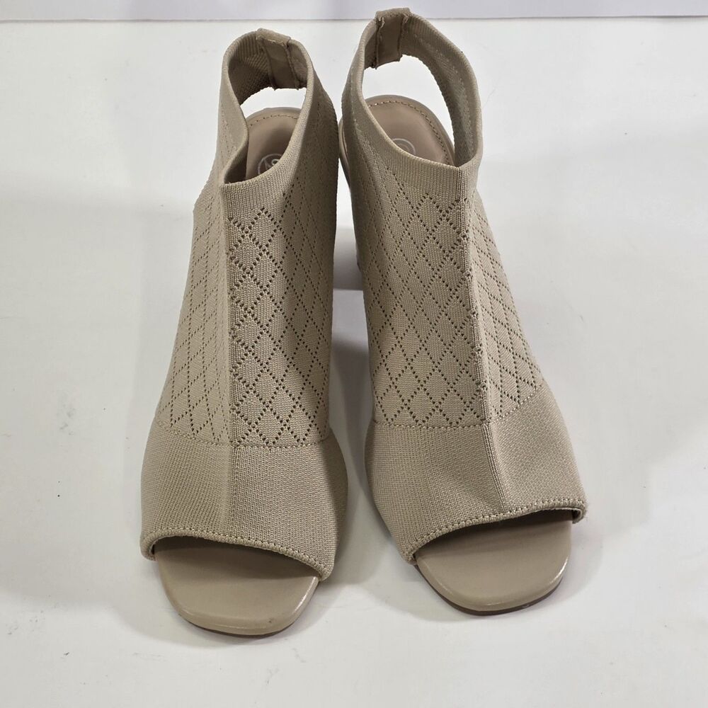 Versona Comfort Nude Knit Block Heel Sandals 7.5 Peep Toe Quiet Luxury...